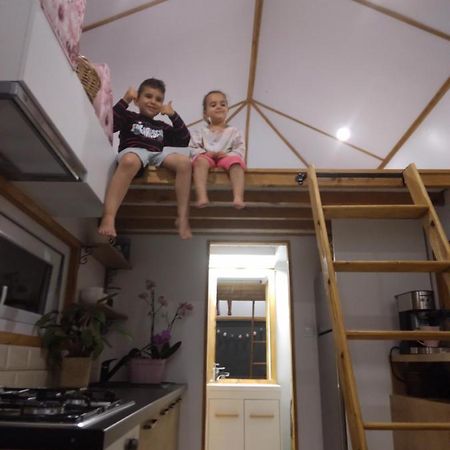 Вилла Tiny House Cluj With Jacuzzi Sinnicoara Экстерьер фото