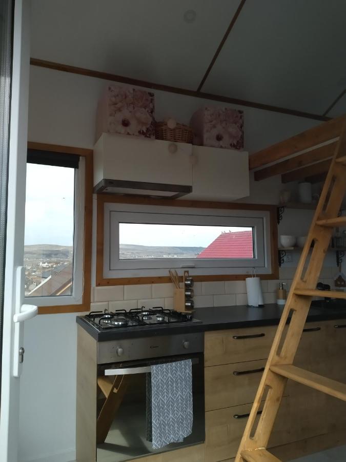 Вилла Tiny House Cluj With Jacuzzi Sinnicoara Экстерьер фото