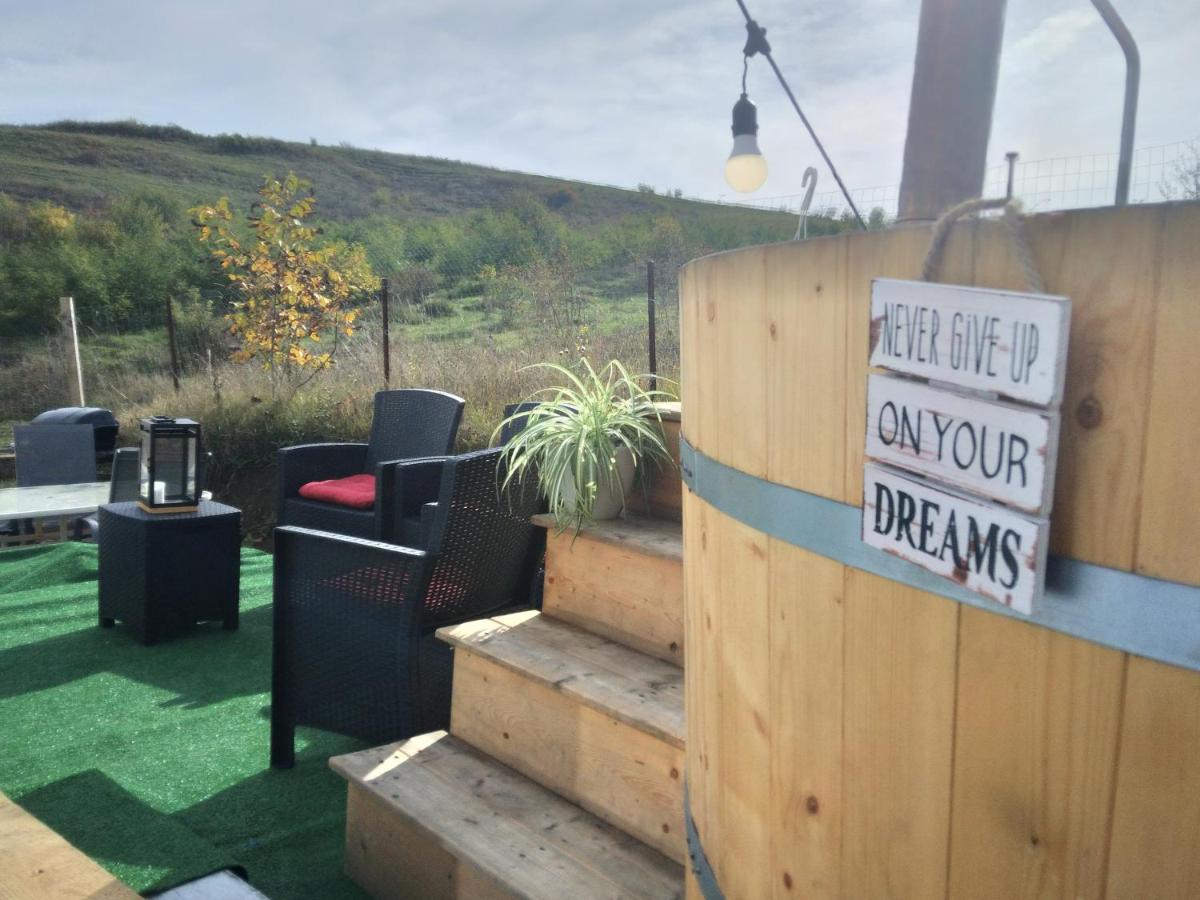 Вилла Tiny House Cluj With Jacuzzi Sinnicoara Экстерьер фото