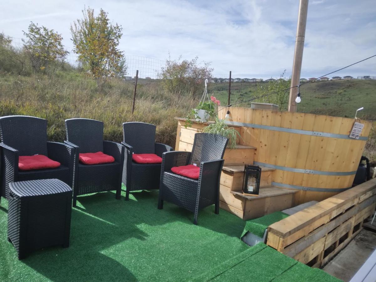 Вилла Tiny House Cluj With Jacuzzi Sinnicoara Экстерьер фото